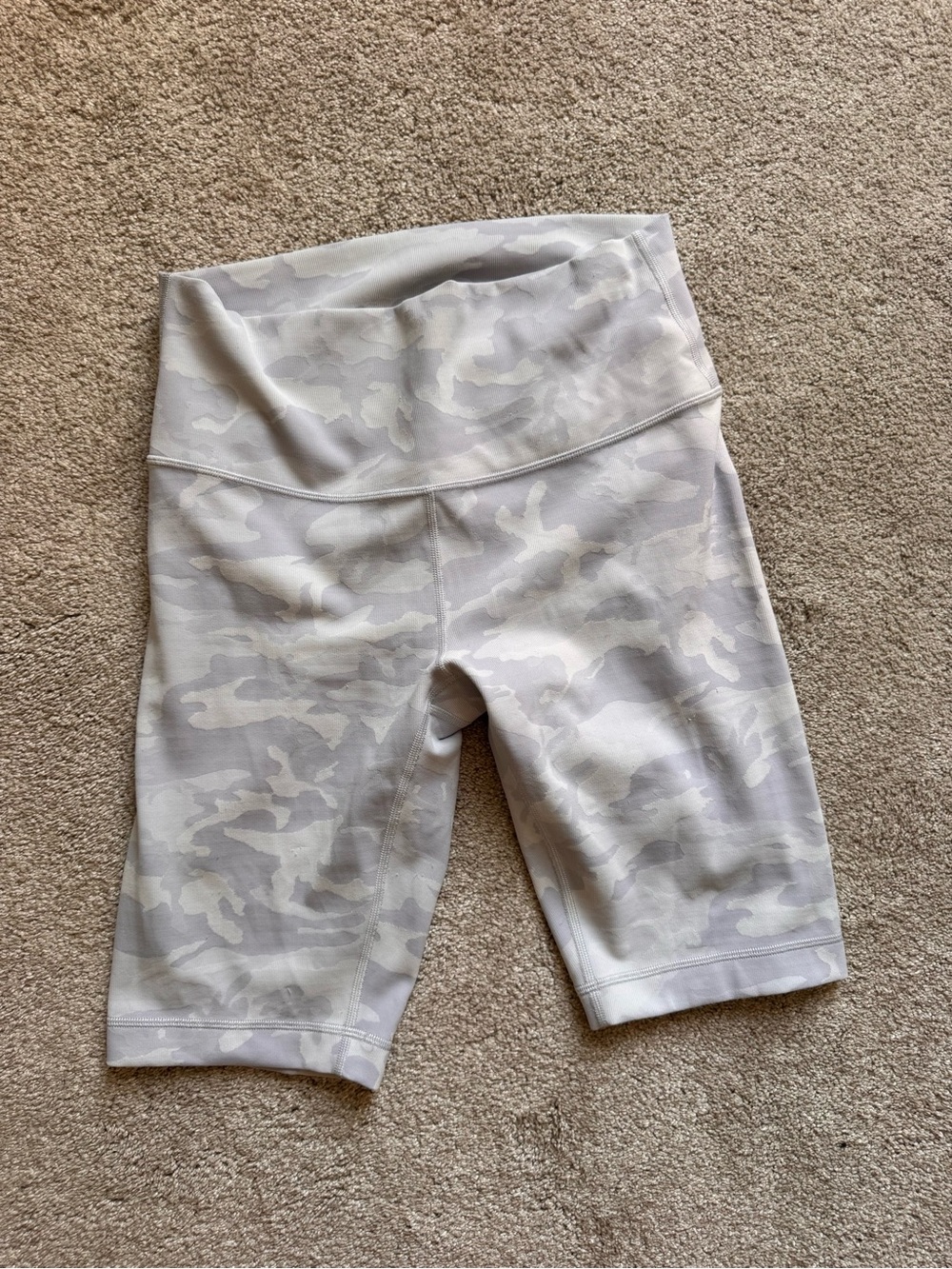 Lululemon Wunder Under HR Short 10in alpine white 8